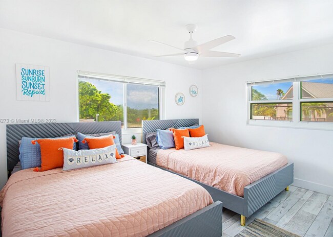 Building Photo - 1623 Venetian Dr