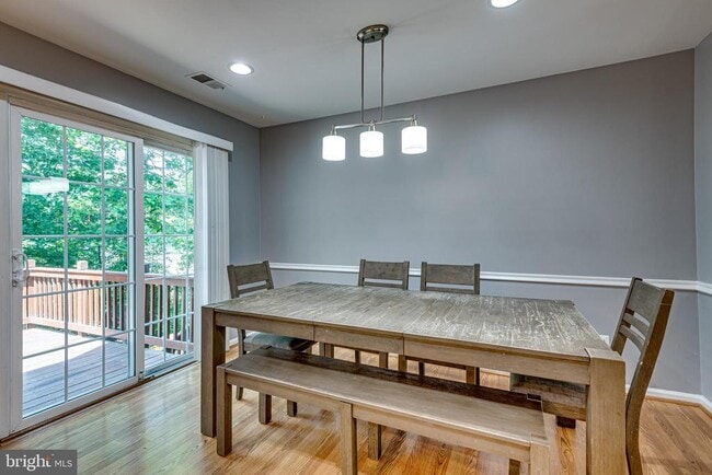 Building Photo - 8508 Blue Bird Woods Ct