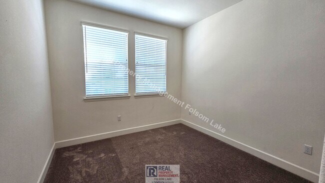 Building Photo - 4414 French Dr