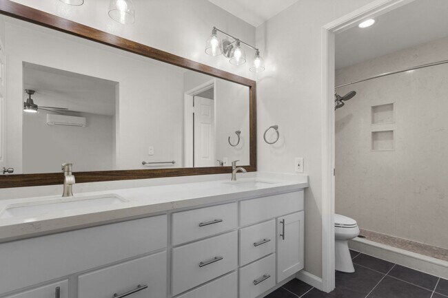 Building Photo - Pet-Friendly 3BR | 2.5BA Kapolei Home with 2-Car Garage
