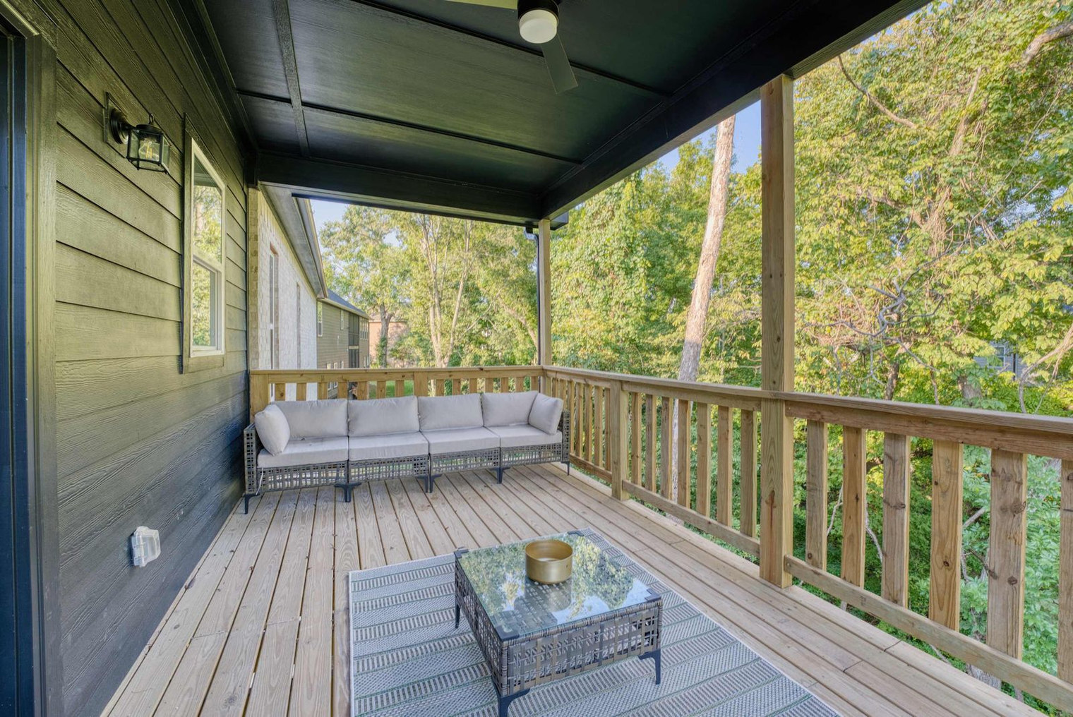 Building Photo - 1421 Lee St