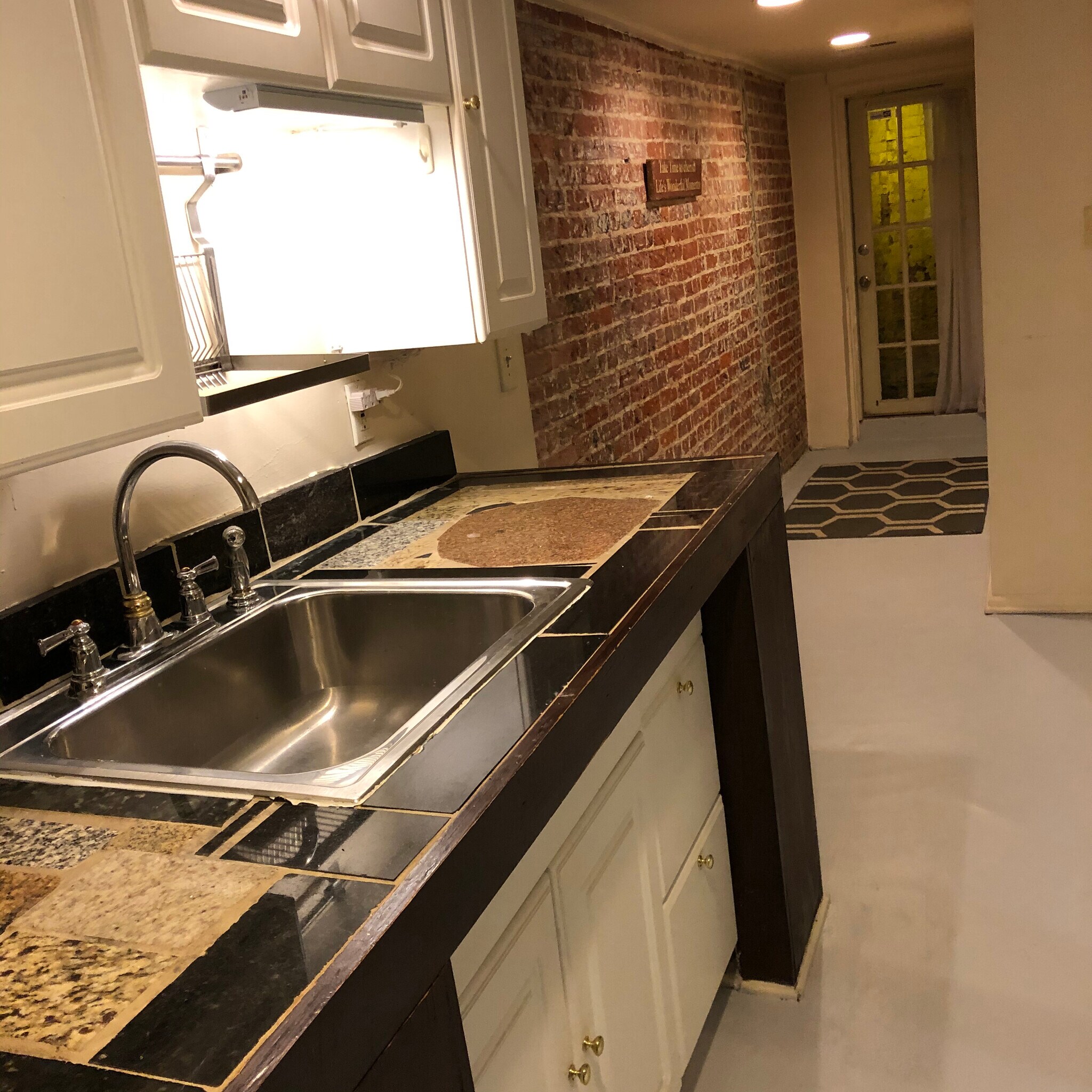 Kitchen - 902 Westminster St NW