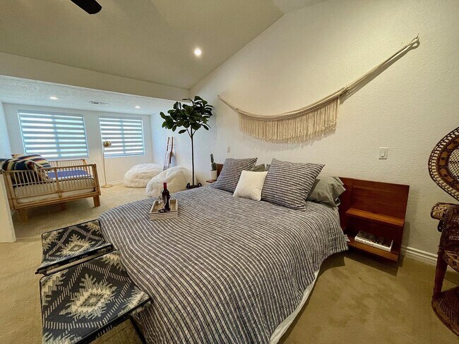 Building Photo - 41539 Woodhaven Dr W