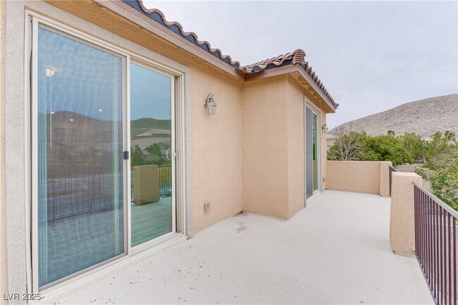 Building Photo - 12333 Silvana St