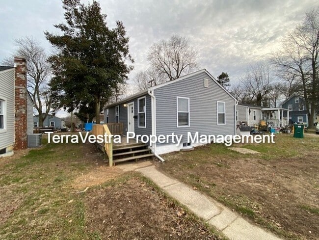 Building Photo - 3 Bed Single Family in Upper Deerfield!