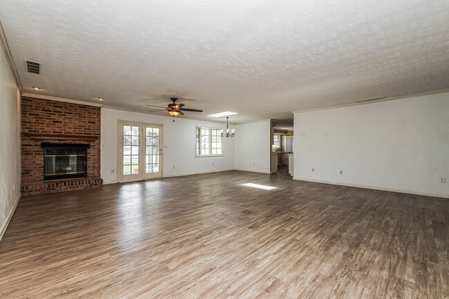 Building Photo - Nice 3 bed 2 bath single family home in Springboro!