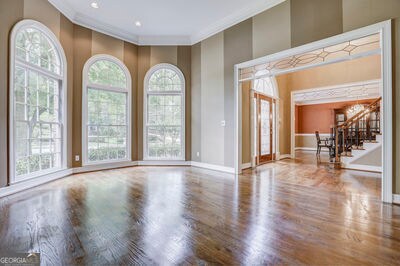 Building Photo - 9485 Nesbit Lakes Dr