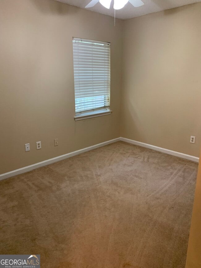 Building Photo - 105 Cherry Tree Ct