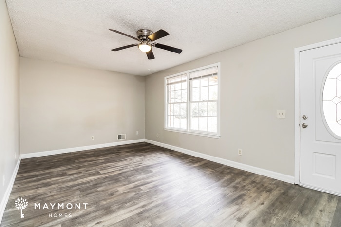 Building Photo - 301 Maid Stone Rd