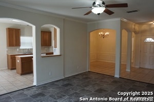 Building Photo - 8731 Laurel Canyon Dr