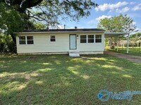 Building Photo - 3610 Oleander Rd SW