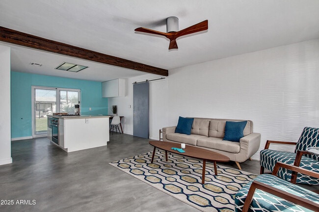 Primary Photo - 7034 E Wilshire Dr