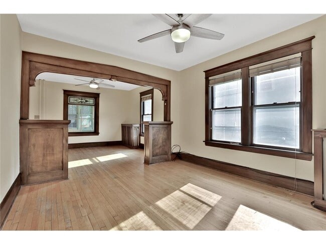 Building Photo - 2122 Temple Ct