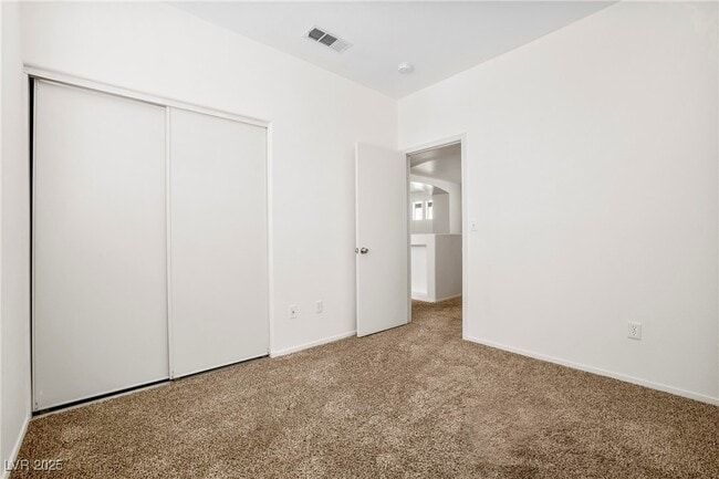 Building Photo - 413 Magnolia Arbor St