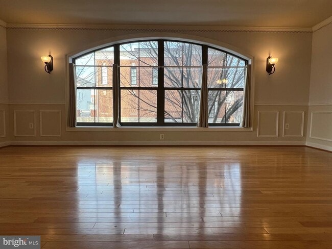 Building Photo - 485 Harbor Side St