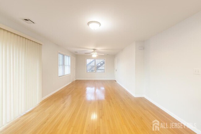 Building Photo - 268 NJ-36