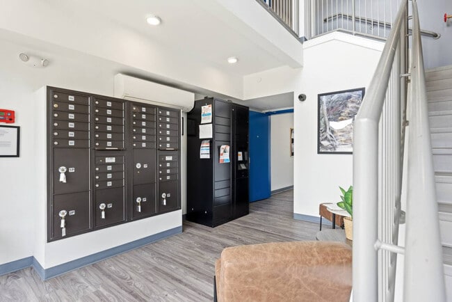 Building Photo - 12607 Larchmere Blvd