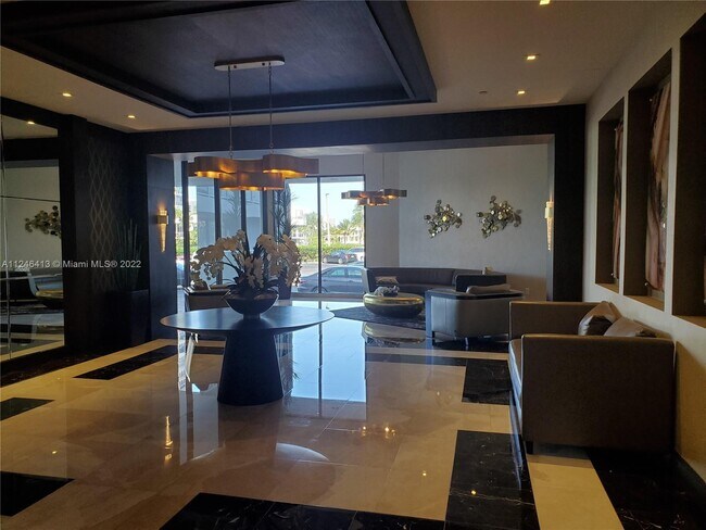 Building Photo - 20515 E Country Club Dr  841 Aventura Fl 3...