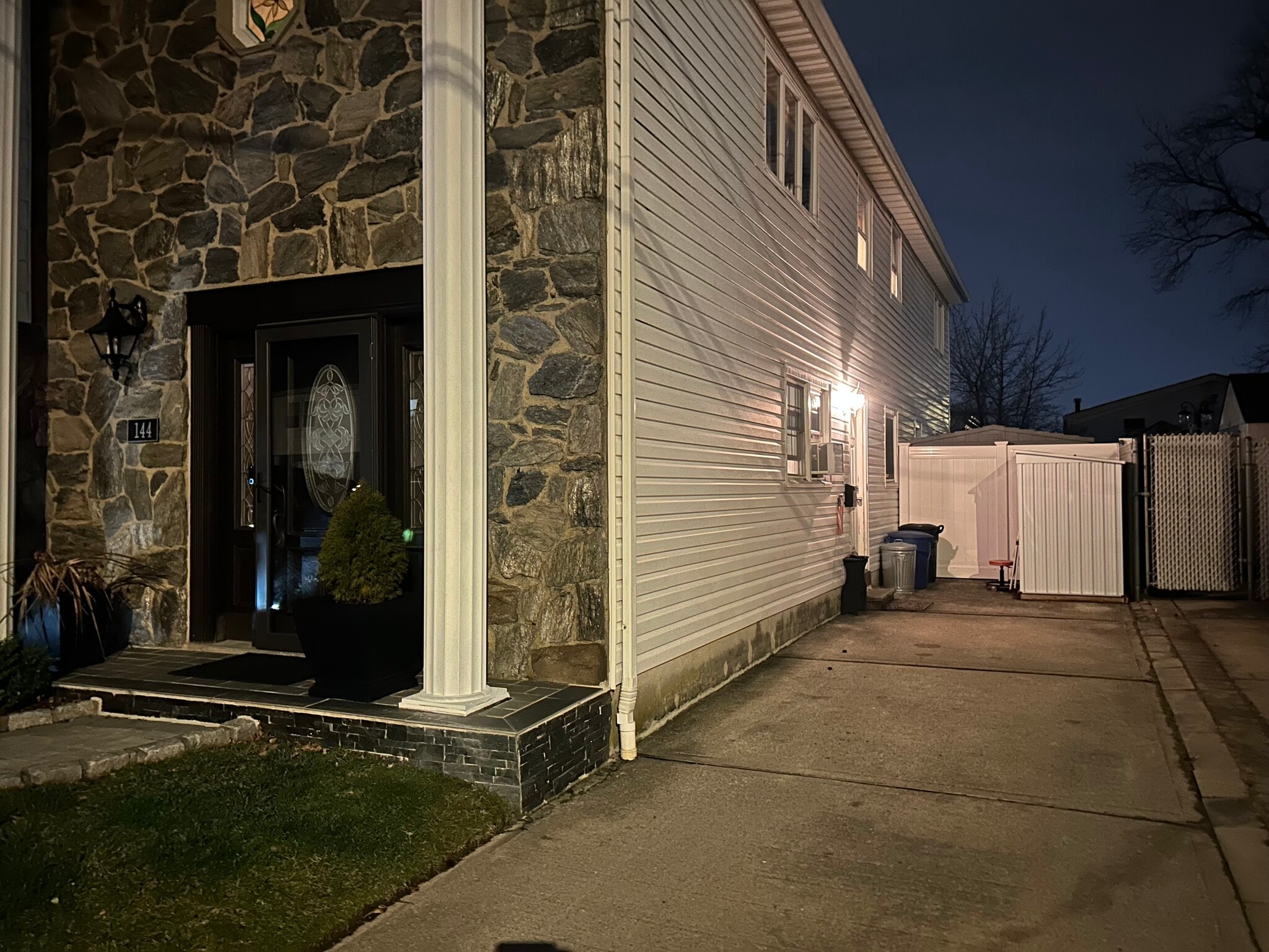 Building Photo - 144 Bridgetown St