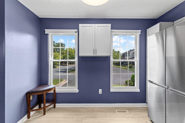 Building Photo - 5411 Castlestone Dr