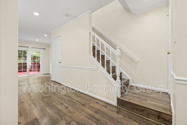 Building Photo - 4267 Fox Lake Dr