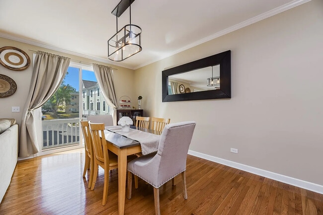 Building Photo - 415 N President St