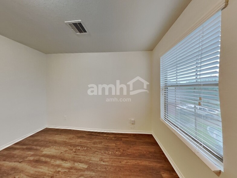 Building Photo - 2838 Wisner Cir