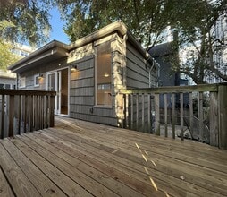 Building Photo - 2721 Kipling St