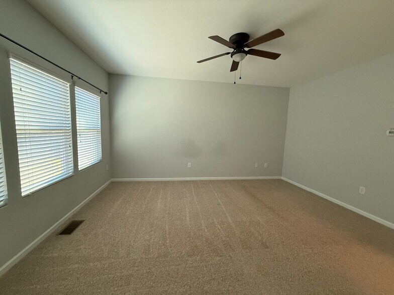 Building Photo - Room in Townhome on Durants Neck Ln