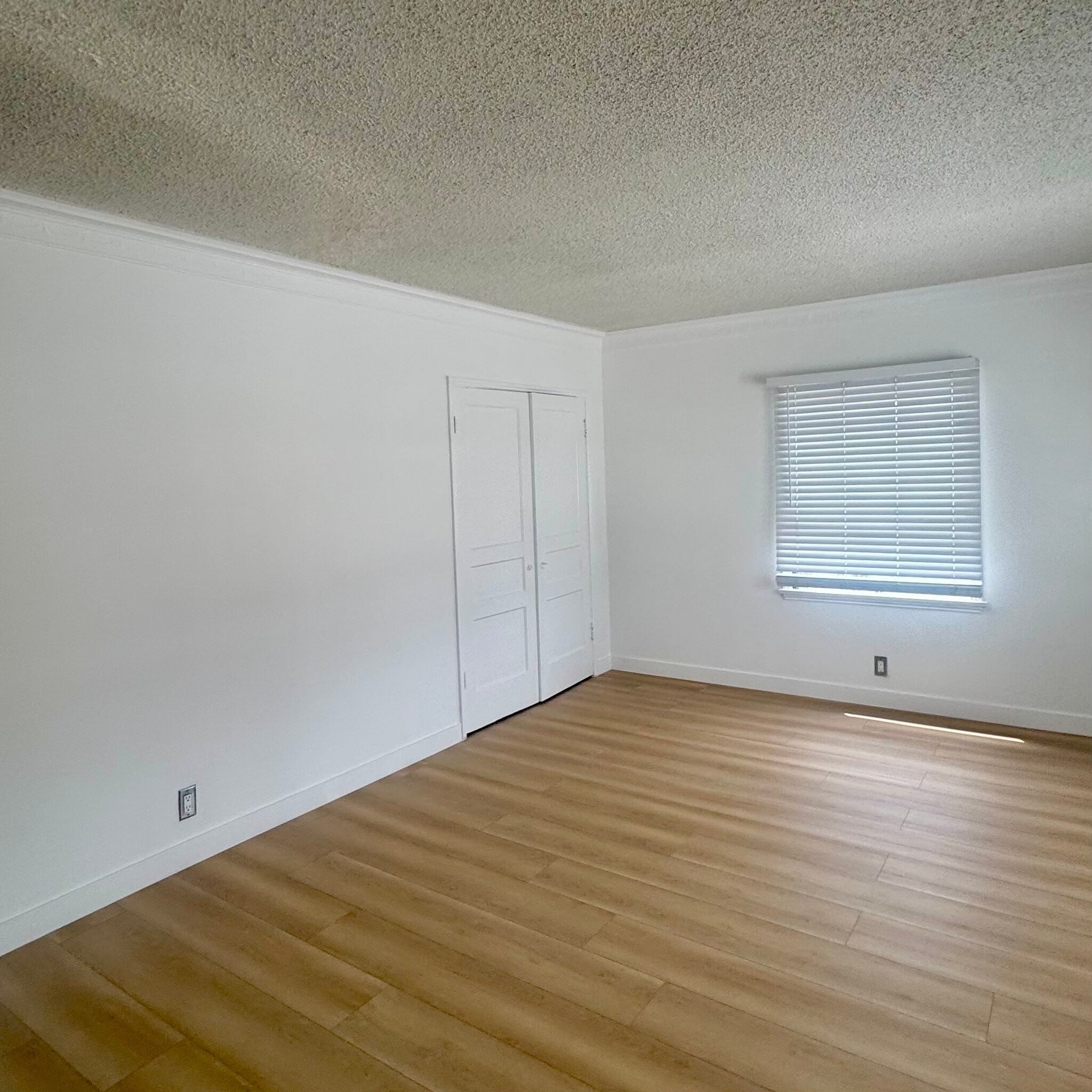 Building Photo - 530 S Orlando Ave