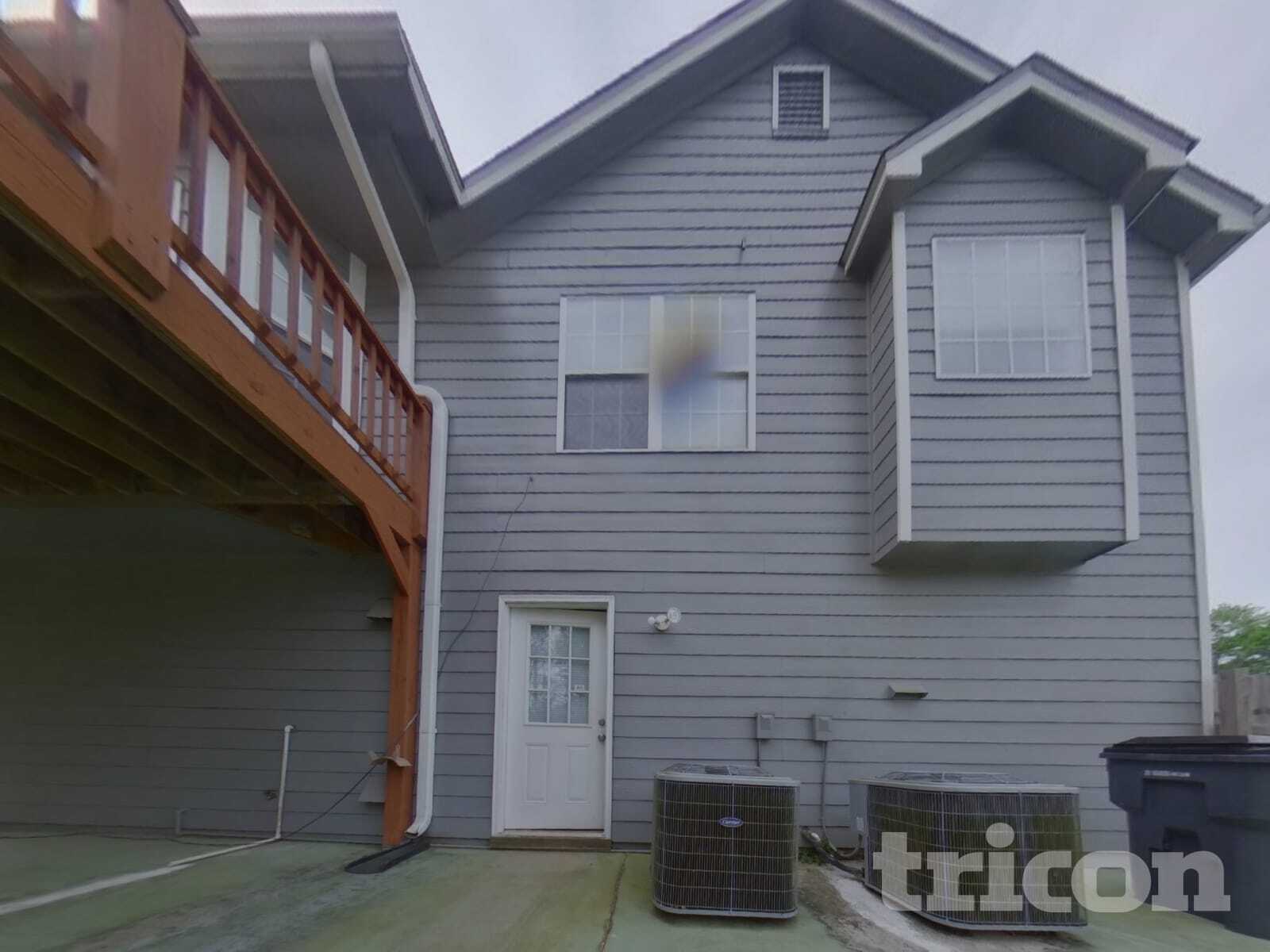 Building Photo - 3020 Lake Park Ct