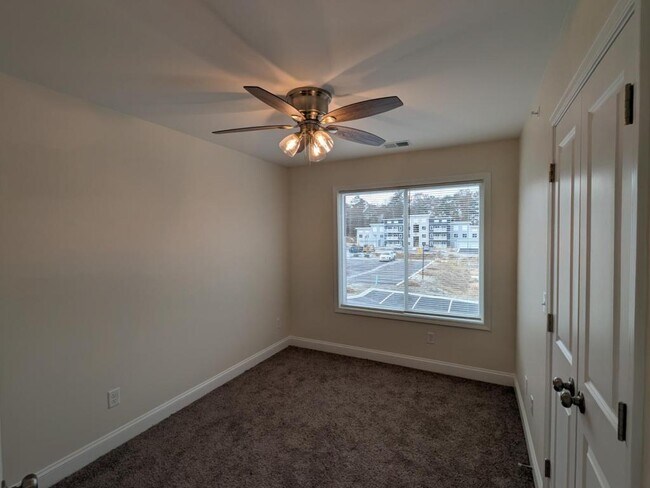 Building Photo - 1659 Legrand Rd