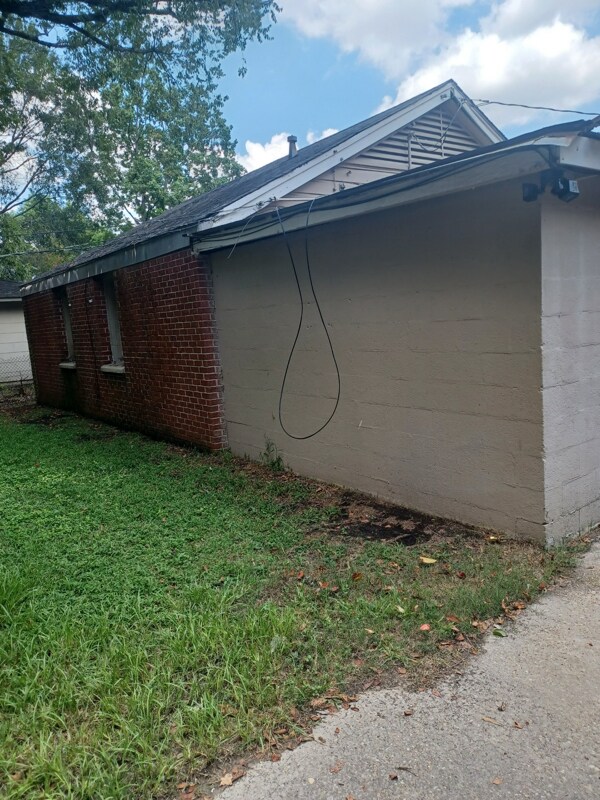 Building Photo - 3023 Eaton St
