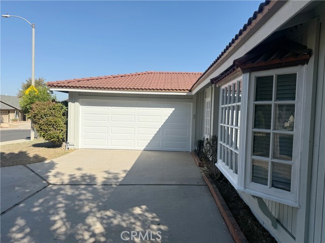 Building Photo - 1738 Fern Hollow Dr