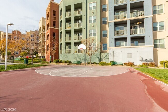 Building Photo - 38 E Serene Ave