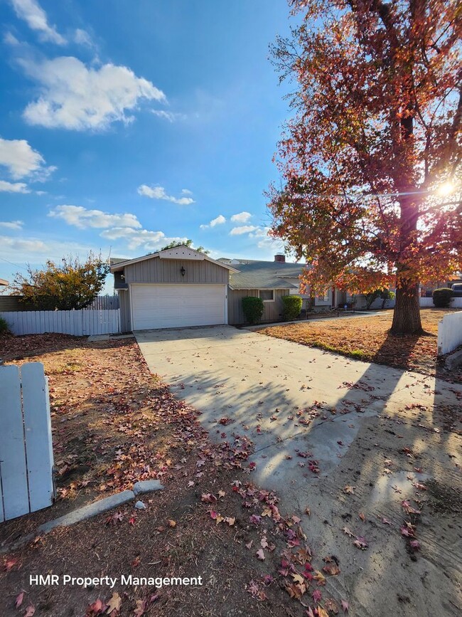 Building Photo - Ranch Style  home In Rancho Cucamonga.