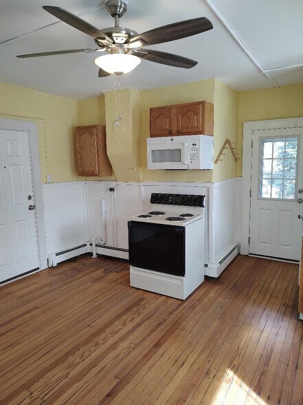 Building Photo - 634 Boulevard Ave