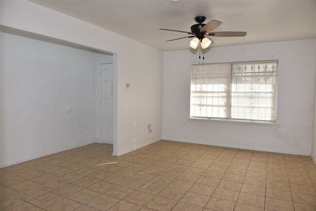 Building Photo - 6414 Grape St