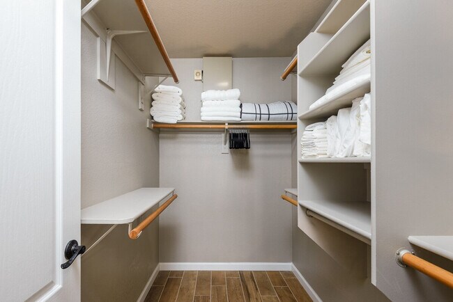 Building Photo - 7254 E Camino Del Monte