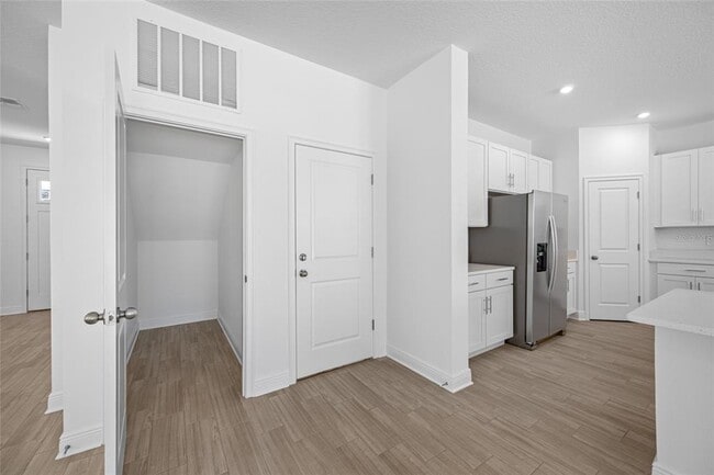 Building Photo - 4731 W Trilby Ave