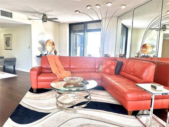 Building Photo - 5950 Pelican Bay Plaza S