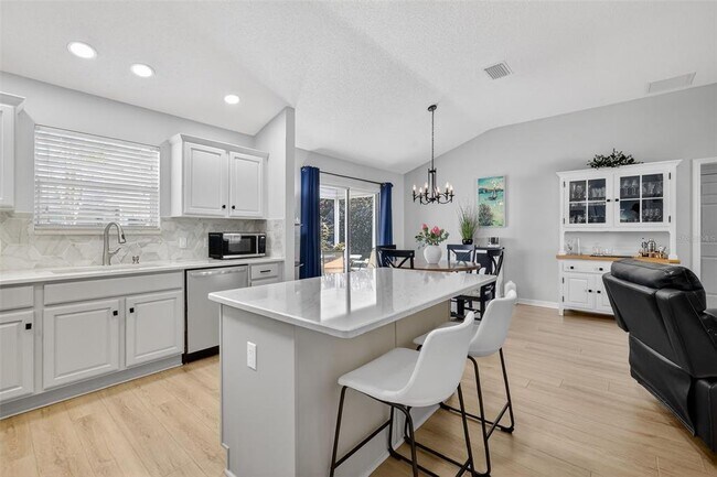 Building Photo - 1950 Alistar Ct