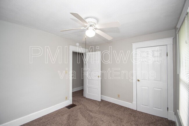 Building Photo - 1543 E Ohio St