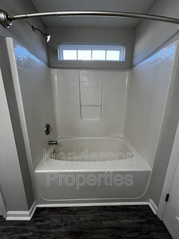 Building Photo - 4004 Shadow Pines Cir