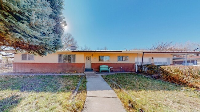 NORTH VALLEY 3 Bedroom 2 Bath - NORTH VALLEY 3 Bedroom  2 Bath