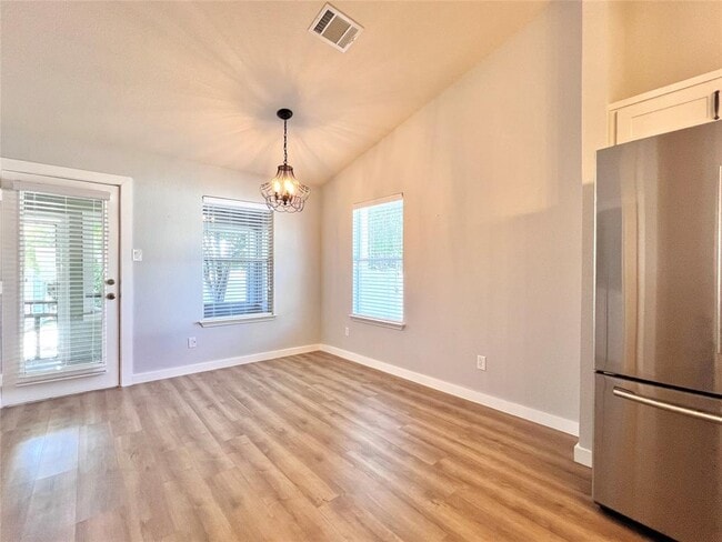 Building Photo - 1517 Big Thicket Dr