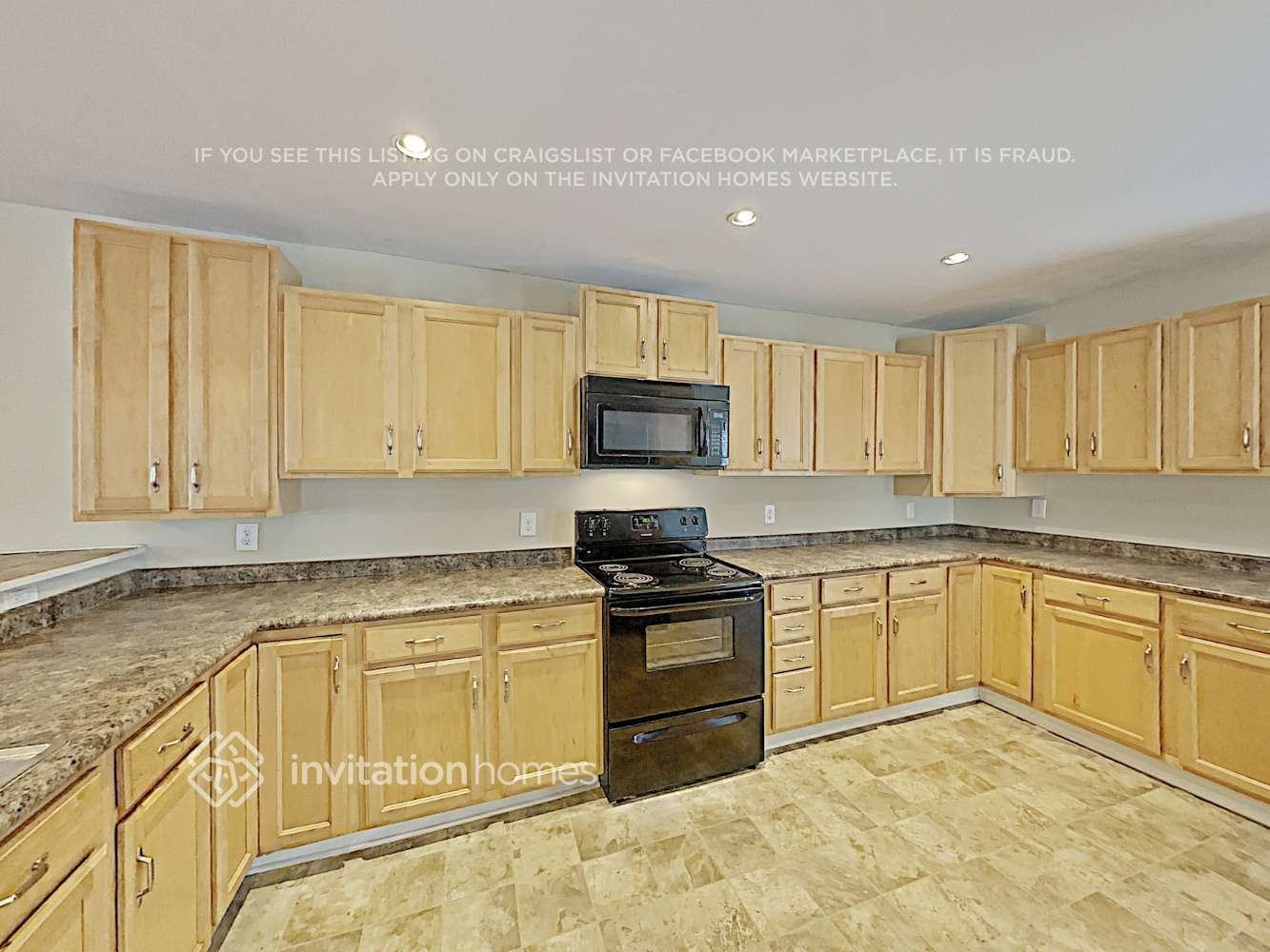 Building Photo - 924 Pine Forest Rd