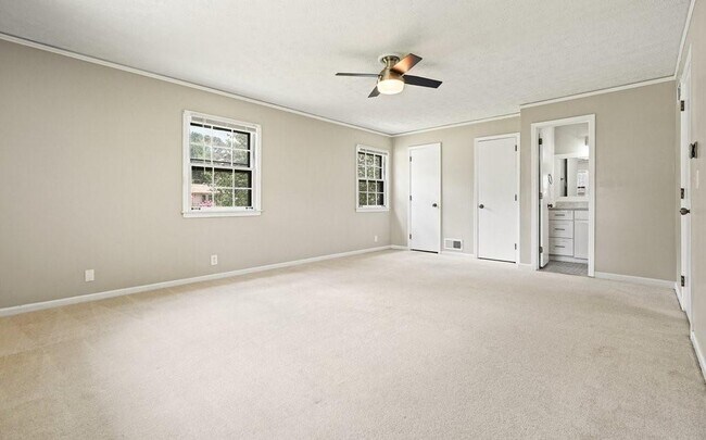 Building Photo - 1524 Brompton Ct