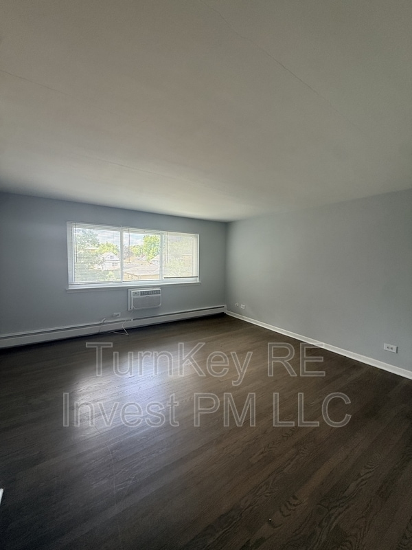 Building Photo - 1941 16th Ave