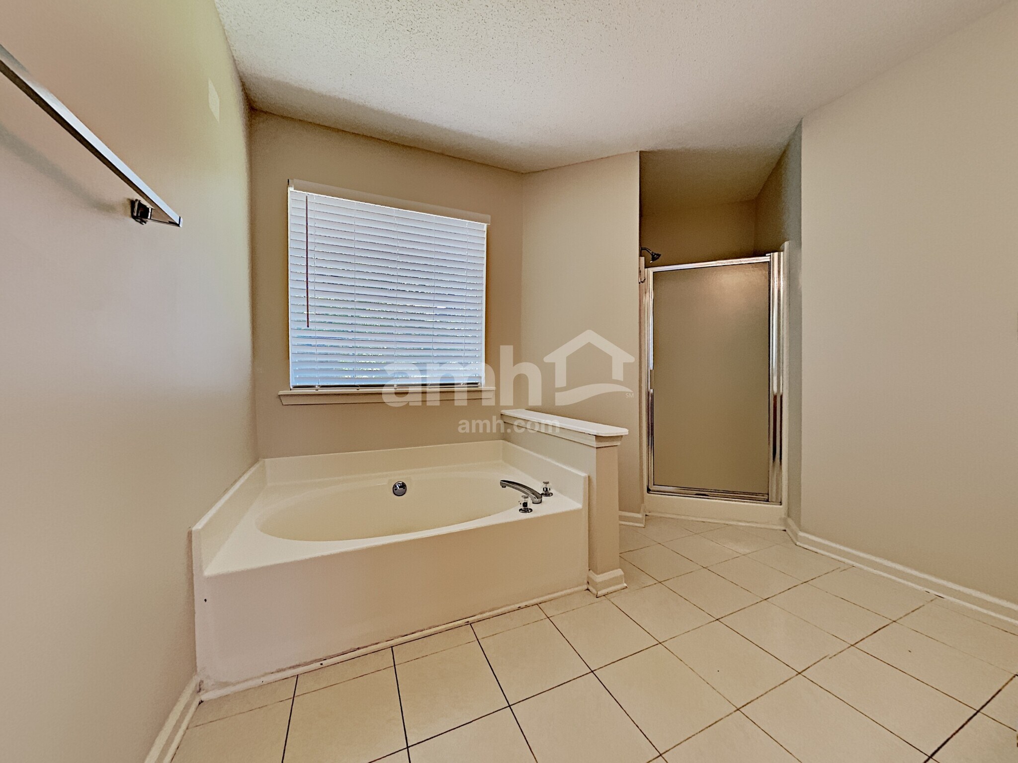 Building Photo - 4089 Dresden Ct NW